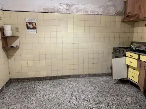 Casa sobre lote propio con garage, patio y terraza | Paternal