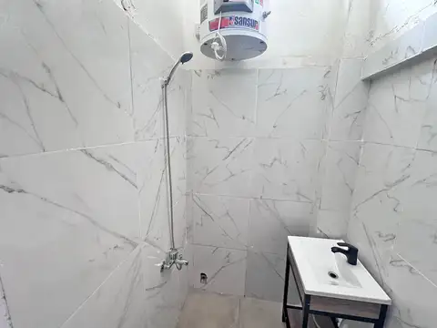 PH MONOAMBIENTE AMPLIO CON PATIO PEQUEÑO EN SAN ANDRES