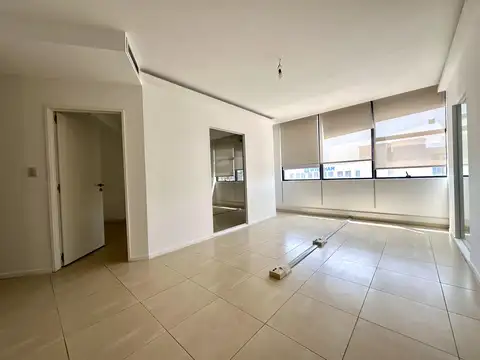 Alquiler Studios de la Bahía - Nordelta. oficina de 85 m2 con 2 cocheras.