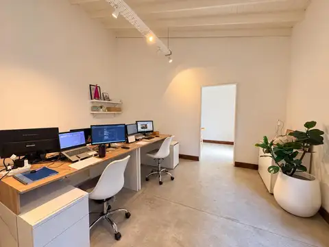 Oficina tipo stud Martinez