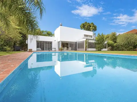 Casa en Venta en Funes, USD 295.000