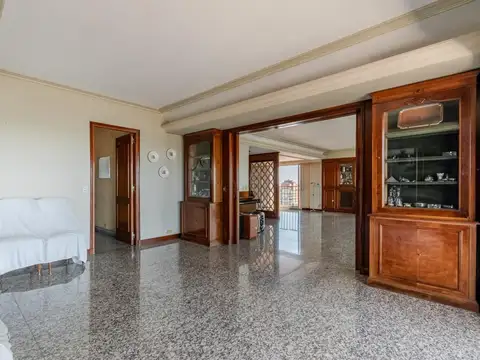 Departamento en Venta con 2 cocheras