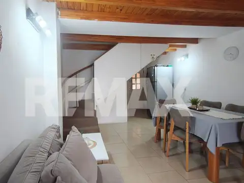 Depto Tipo Casa en Venta de 4 ambientes