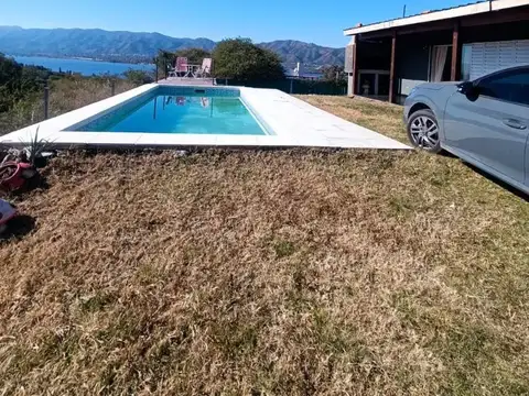 Casa en venta Frente al Lago con Piscina - Parque Siquiman