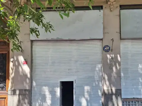 Local en Alquiler en Constitucion, $ 2.000.000