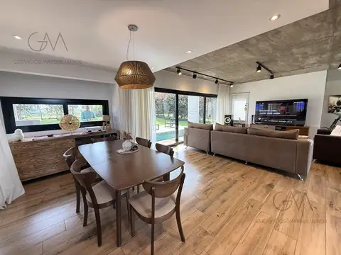 Casa en venta – Barrio Arenas del Sur