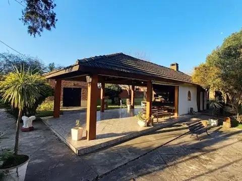 Quinta en Venta con 5 cocheras