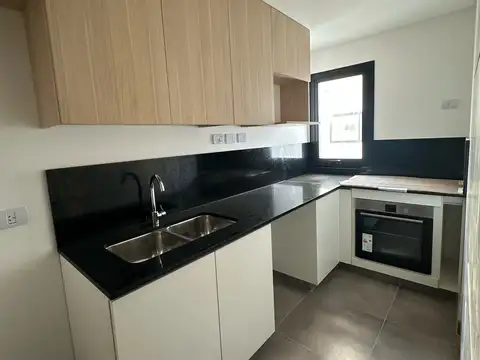 Departamento 4 ambientes con 2 baños