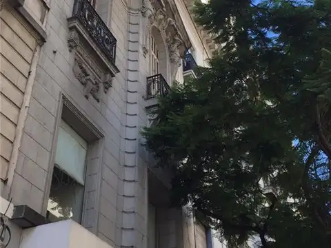 LOCALES - A LA CALLE - BARRIO NORTE, CAPITAL FEDERAL