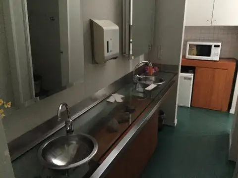 Local en Alquiler 90 años