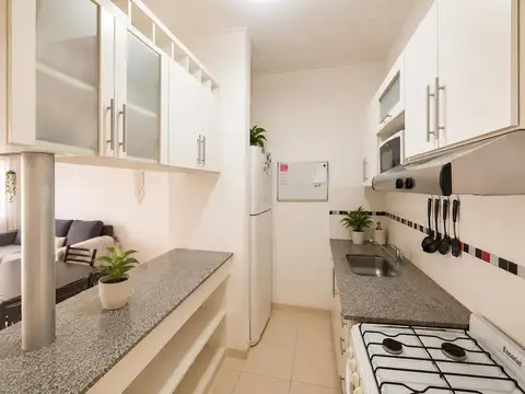 VENTA DEPTO 1 DORM. PLANTA BAJA AL FRENTE - PATIO Y COCHERA  - Calle 20 e/ 32 y 33 LA PLATA
