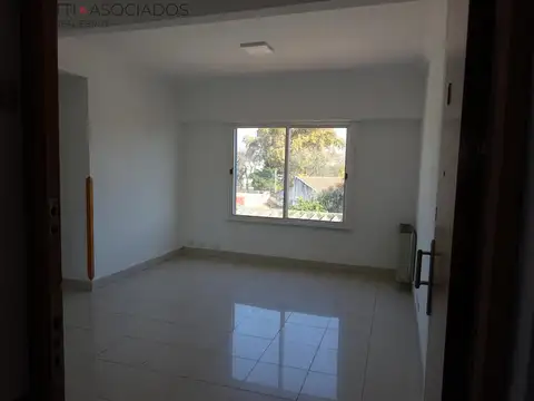 Departamento en Venta en Mataderos, USD 145.000