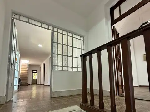 Local en Alquiler en Tiro Suizo, $ 1.000.000