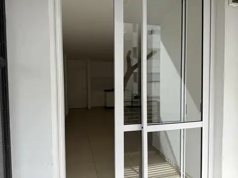 Departamento en Alquiler en Alberdi, $ 470.000