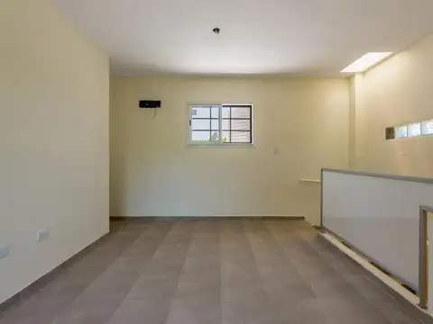 Depto Tipo Casa 2 ambientes con 1 baño