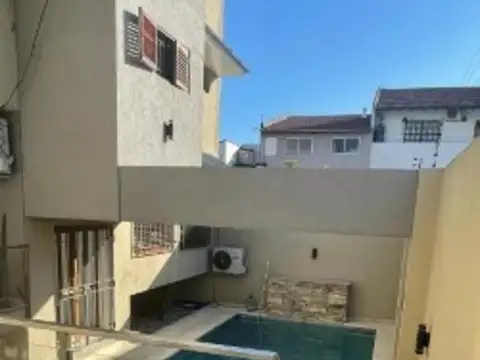 CASA 6 AMBIENTES CON PILETA CLIMATIZADA Y COCHERA RAMOS MEJIA