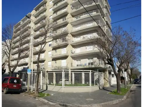 depto. dos amb.  con cochera (21)