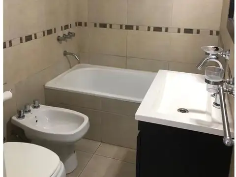 depto. dos amb.  con cochera (21)