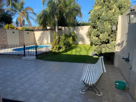 Casa en Venta en Villa Luzuriaga, USD 215.000