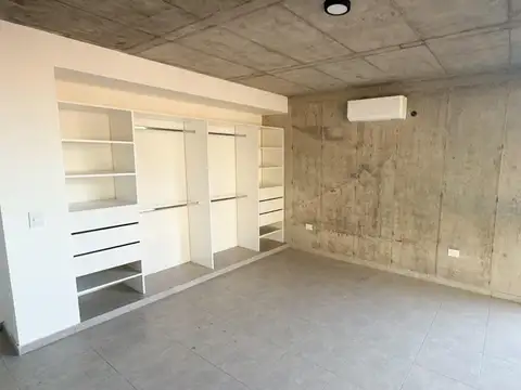 Depto Tipo Casa en Alquiler con 1 cocheras