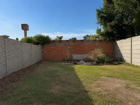 Depto Tipo Casa en Venta en El Talar, USD 57.000