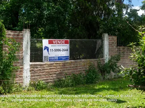 Casa 9 ambientes con 3 baños