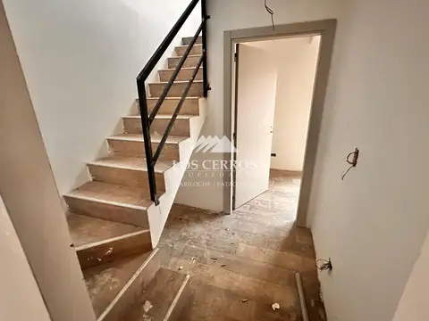 Piedra del Condor 700.  Piso 0 Departamento 5