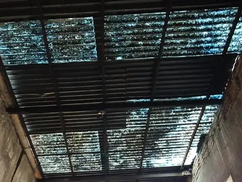 Galpón en Venta Sobre Lote de 9 x 25 Mts.