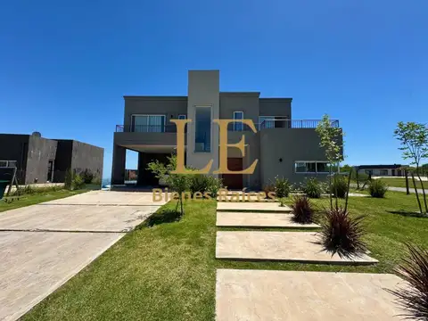 Casa en Venta en San Sebastian, USD 299.000