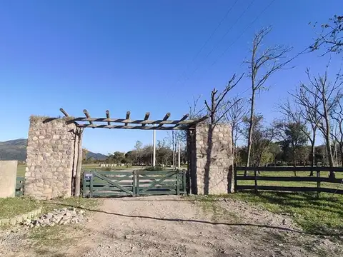 Terreno en Venta de 1942,0 m2