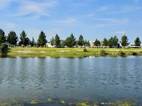 OPORTUNIDAD Lote en venta en El Naudir a la LAGUNA