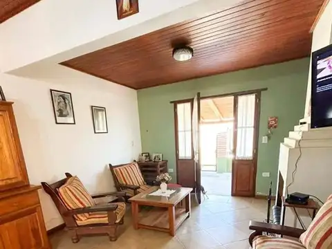 VENDO. Casa en calle Vuelta de Obligado. Concordia, ER.
