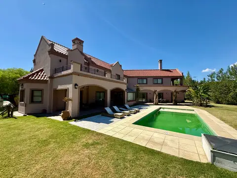 Casa en Alquiler al Noroeste