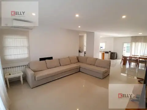 Casa en Venta en Pilar del Este - Santa Guadalupe, USD 172.000