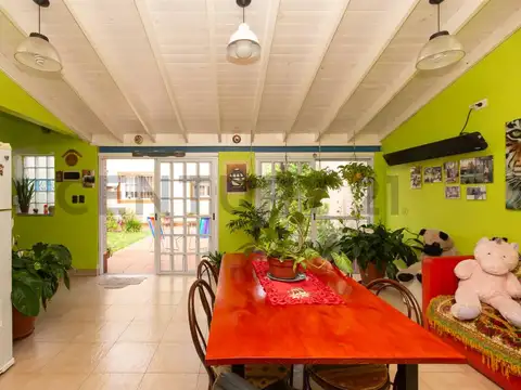 Casa en Venta con 1 cochera