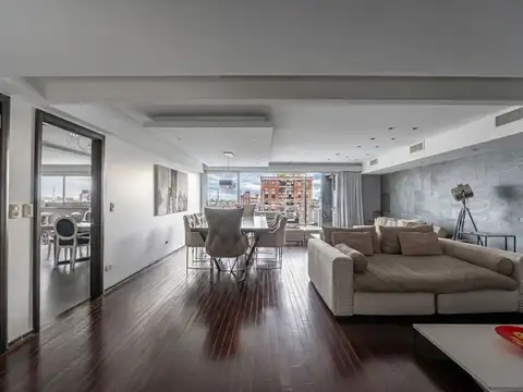 Departamento en Venta de 4 dormitorios