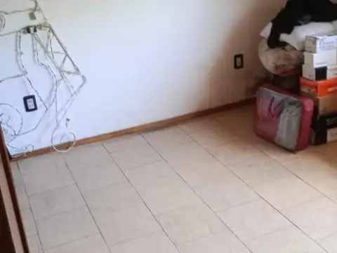 Depto Tipo Casa 5 ambientes con 4 baños