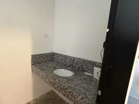 Local en Alquiler en Rincón de Milberg, USD 600