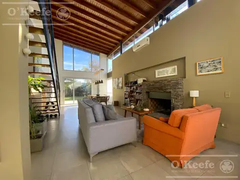 Casa 4 ambientes con 1 baño