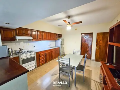 VENTA CASA 3 DORM.  EN EREZCANO