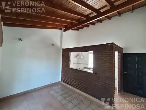Depto Tipo Casa en Alquiler de 2 dormitorios