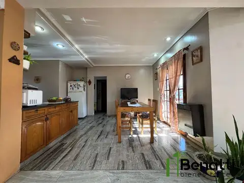 Depto Tipo Casa en Venta de 4 ambientes