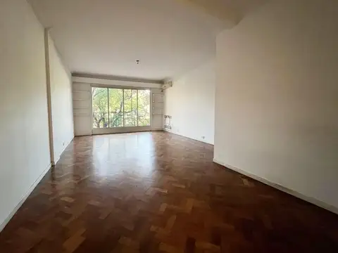 República De La India 2700, Piso 2