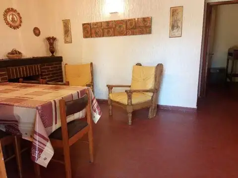 Av. 2 600