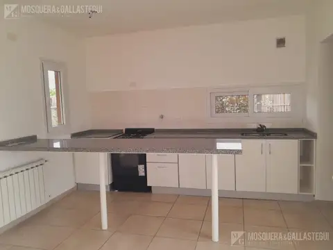 Casa en Alquiler en Villanueva, USD 1.400