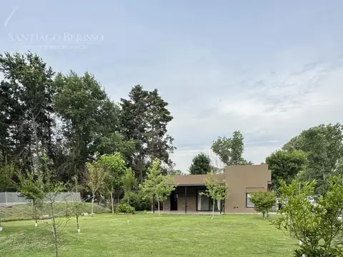 Casa en Venta en Las Lomadas, USD 147.000