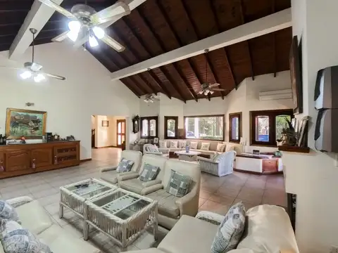 Casa en Venta de 6 dormitorios