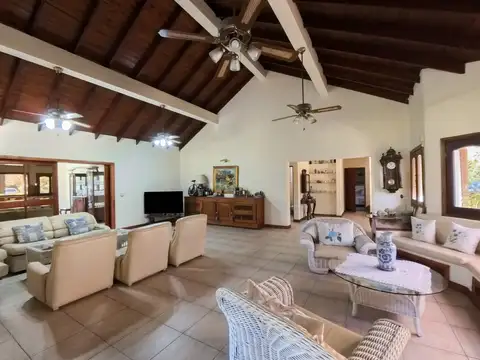 Casa en Venta en San Carlos Country Club, USD 690.000
