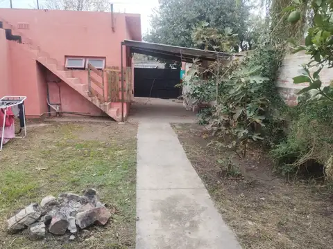 OPORTUNIDAD DOS VIVIENDAS EN BLOCK CON PARQUE Y COCHERAS EN EL GAUCHO