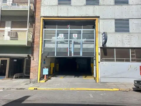 Avenida Valentín Alsina 1600